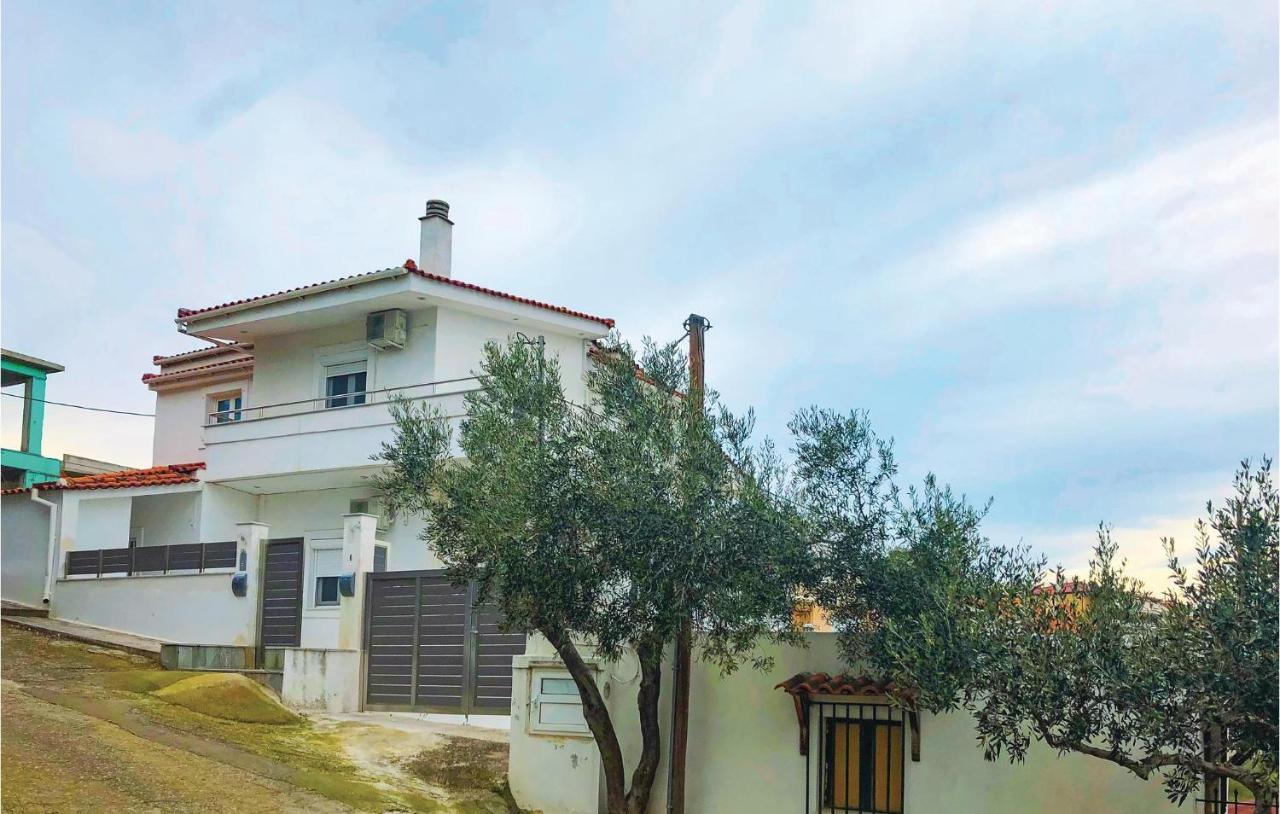 Amazing Home In Chalkida With Wifi Exterior photo
