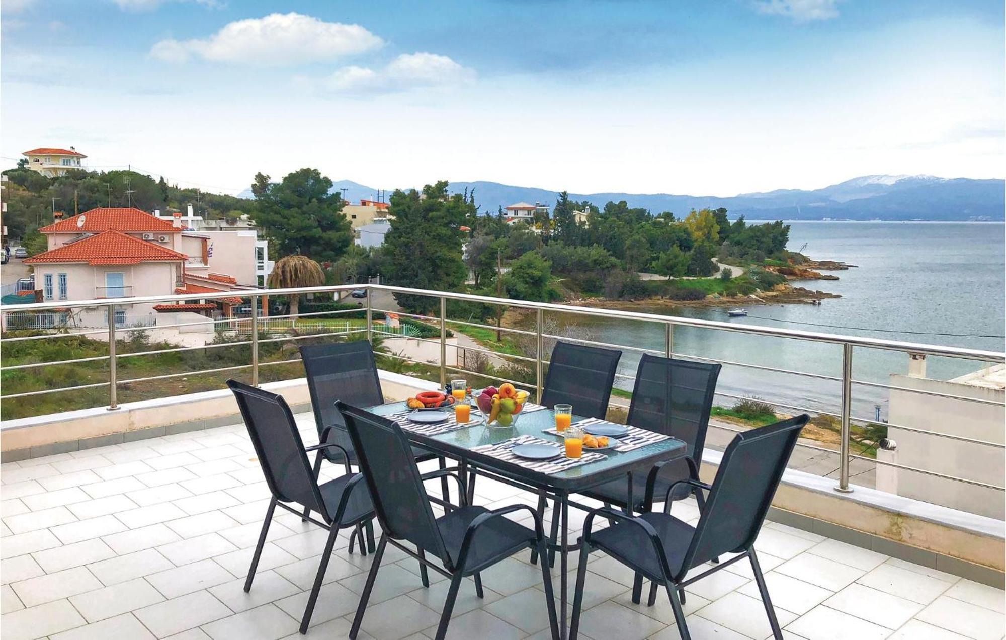 Amazing Home In Chalkida With Wifi Exterior photo